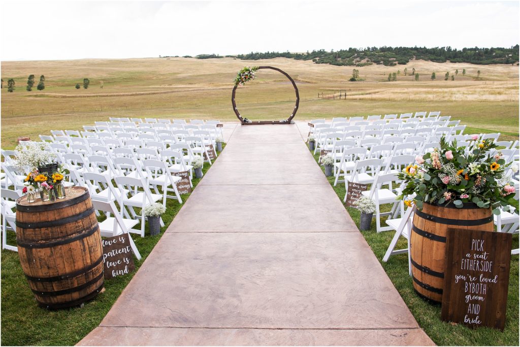 Outdoor summer wedding idea for Colorado Wedding
